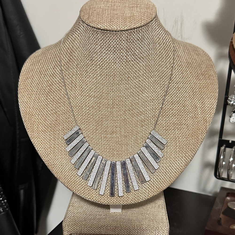 Chic Silver Bar Necklace for Women
